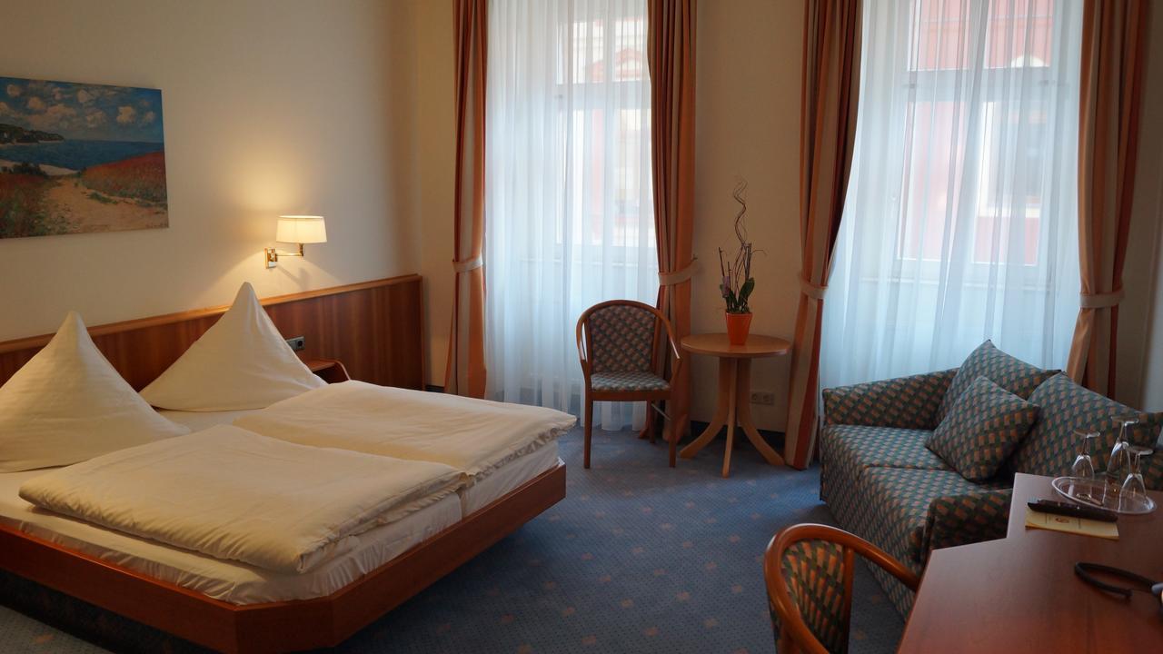Hotel Goldener Loewe Waldheim Oda fotoğraf